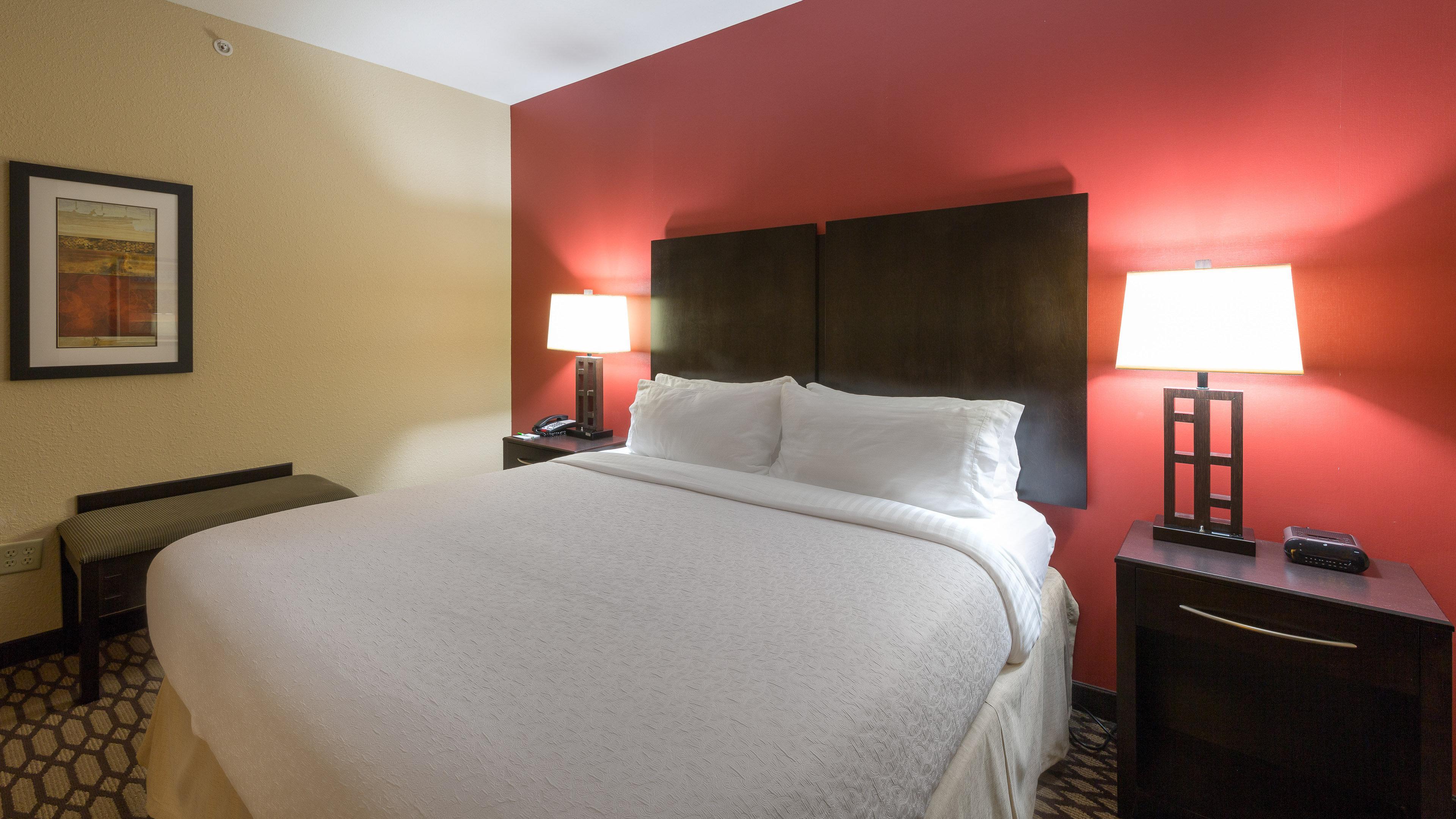 Hotel Holiday North Quail Springs By Ihg 3*